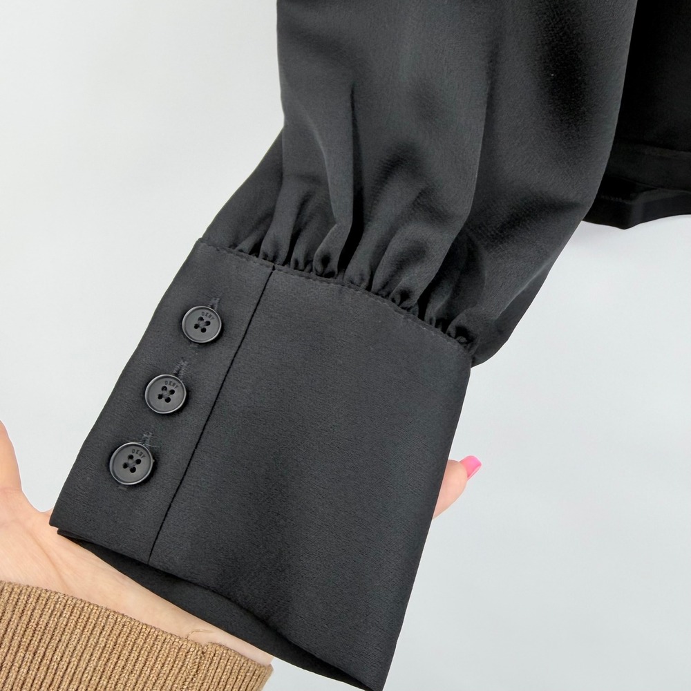 DKNY Black Satin Cropped‎ Bishop Sleeve Dressy Work Blouse Menswear Inspired Top - Picture 6 of 10